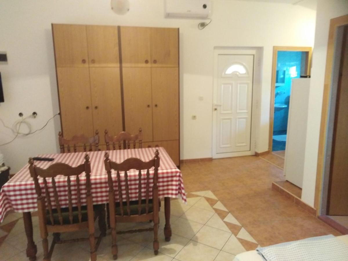 ויר Apartman Ivica מראה חיצוני תמונה
